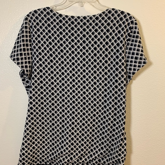 Navy.   Alfani. XL.    I worn under a suit & alone - Picture 3 of 3